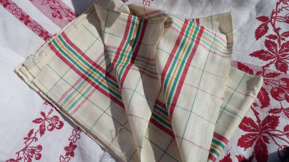 LOT DE 3 ANCIENS TORCHONS EN TOILE METIS, jamais utilisés - Photo 2/3