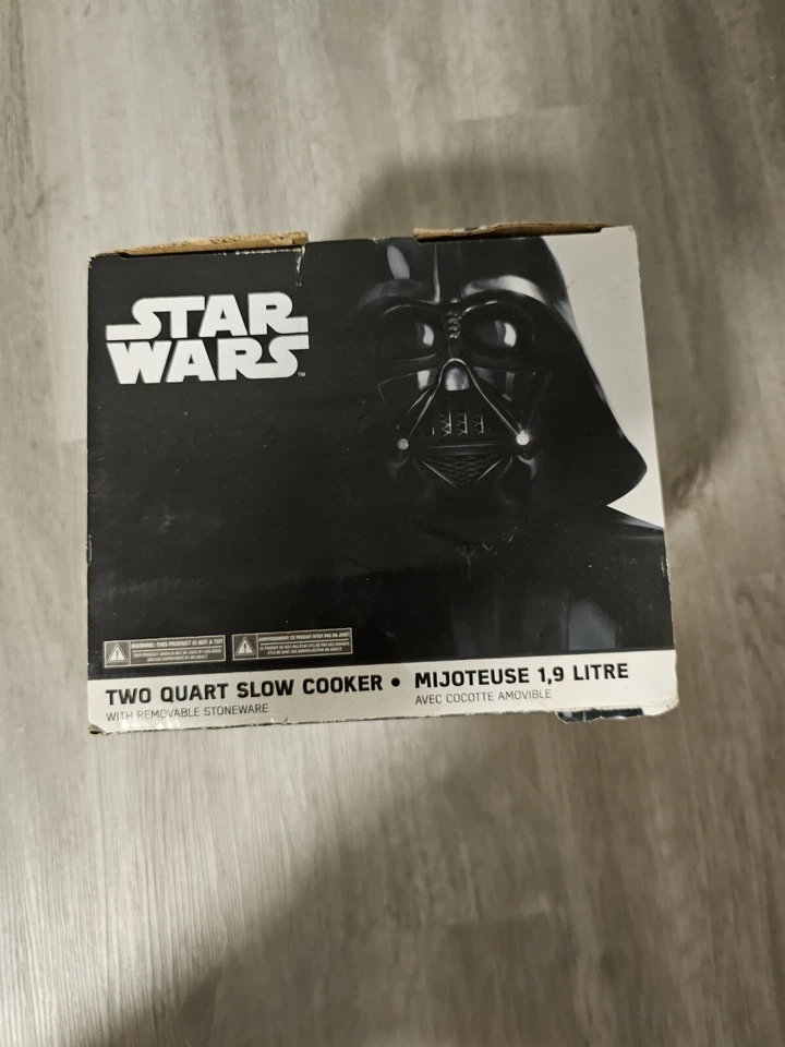 Star Wars 2 Quart Slow Cooker Crock Pot And Grogu Pancake Mold  - Image 3 of 4