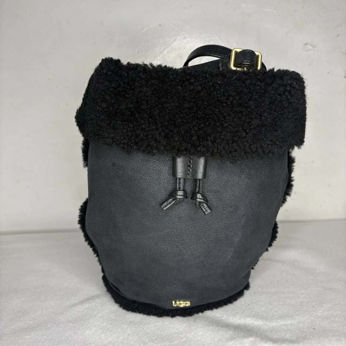 UGG ミニバッグ&ハンドバッグ 女性用 | eBay