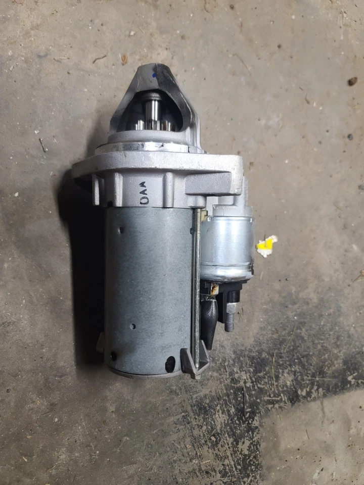 2015 BMW 335xi 535xi N55 Starter Motor Assembly - Image 2 of 4