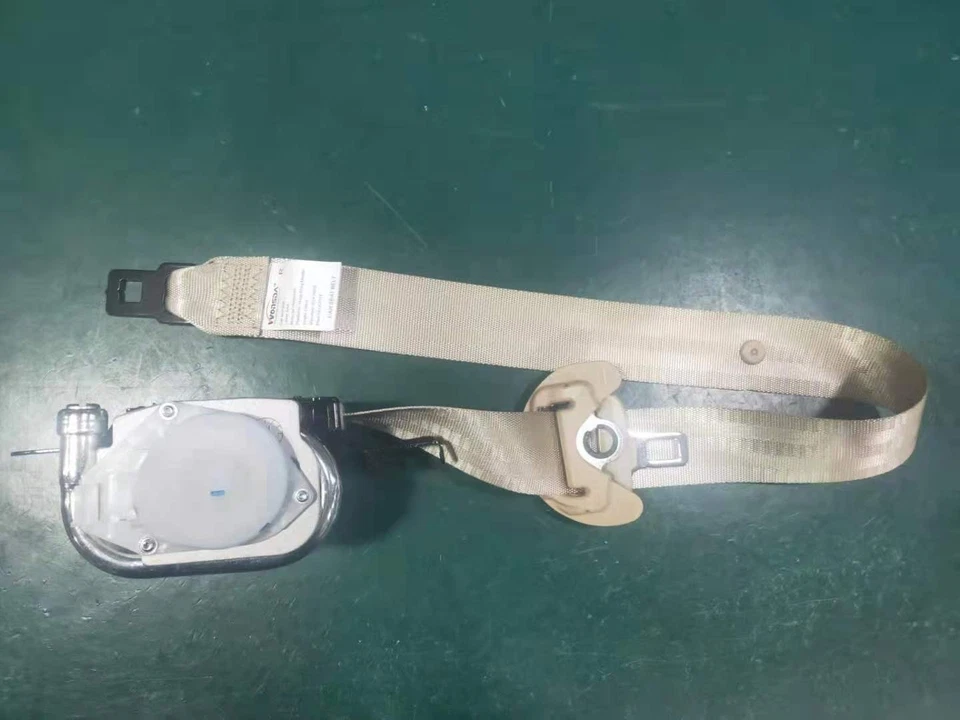 Retractor pretensor de cinturón de seguridad para pasajero delantero Honda Accord 2008-2012 Foto 3 de 4