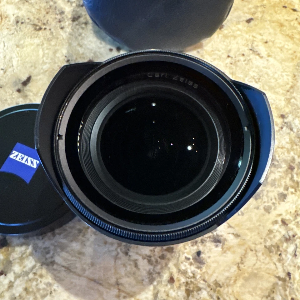 Carl Zeiss Distagon T*2.8/15 ZM 适用于徕卡 M 安装完好带原装皮革袋 — 第 4/4 张图片