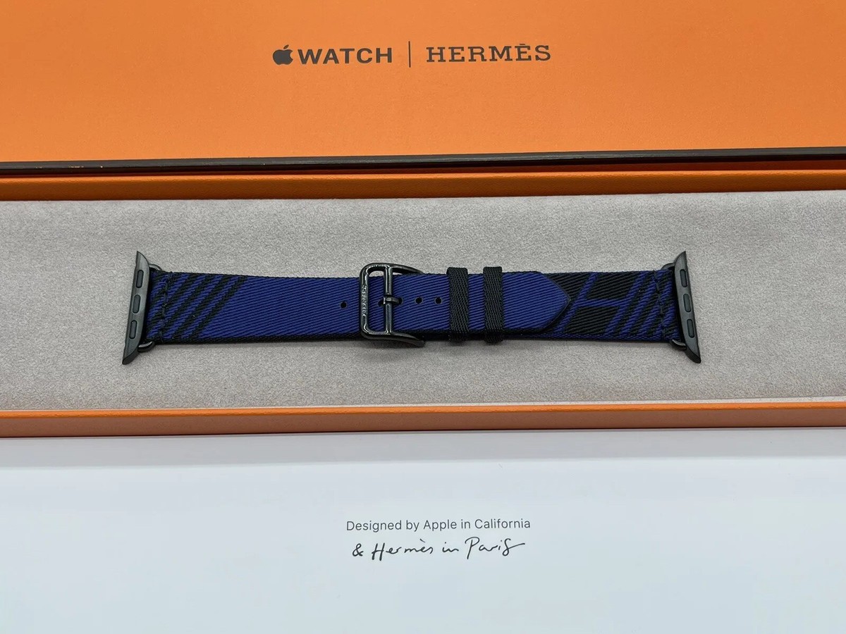 1821 Apple Watch エルメス　ジャンピング　ブルー　HERMES Band Apple Watch Hermes Single Tour 44 mm Jumping - The Lux