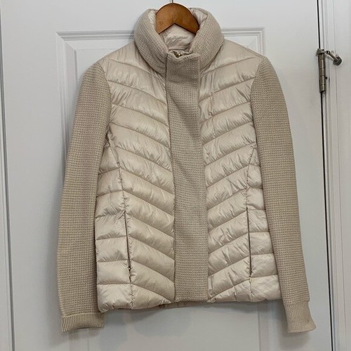 Quilted Sweater-trim Puffer Jacket 