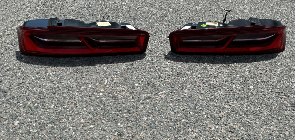 OEM Chevrolet Left Rear Taillight Lamp – 2016-2018 Camaro SS RS LED – New Takeoff