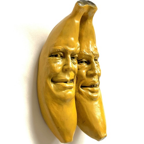 Handmade Banana Sculpture, Wall Art for All Seasons, Great Home Decor - Afbeelding 6 van 12