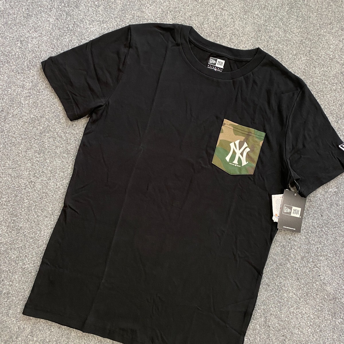 New York Yankees New Era Camo Pocket T-Shirt Adult Small