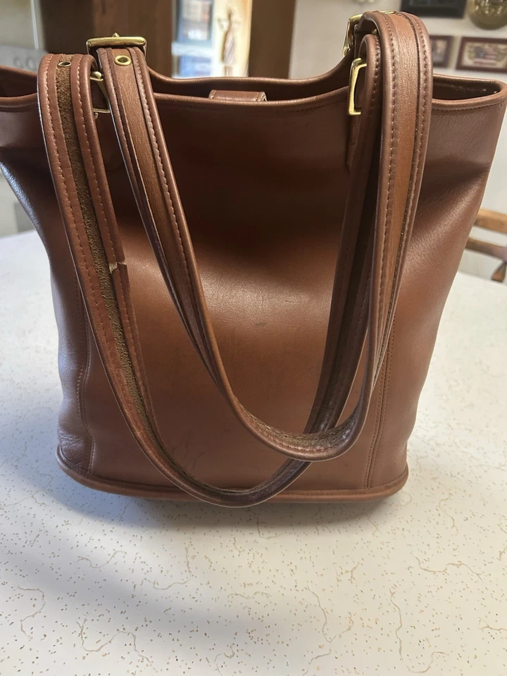 Vintage Coach Legacy Large Shopper/Shoulder Tote.  British Tan 9090 Made In USA  - Image 3 of 4