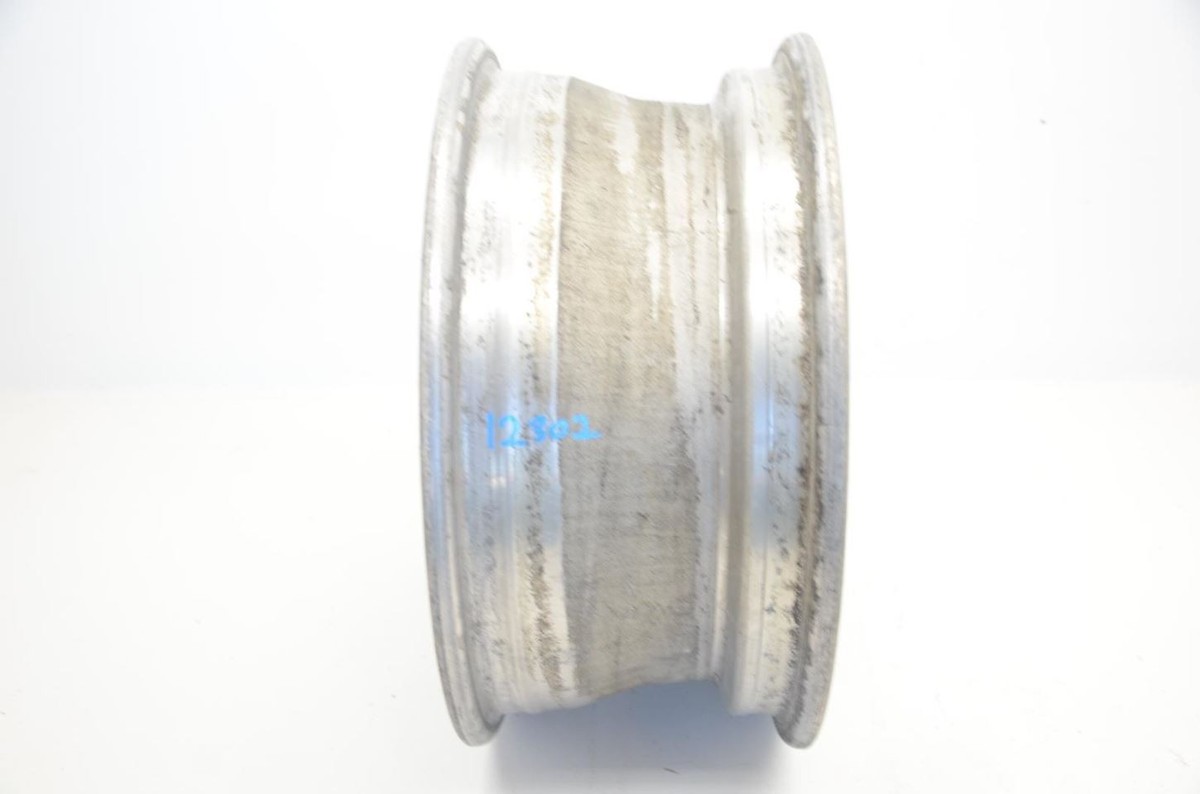 アルミ
三脚 84-85 Nissan 300ZX Z31 Turbo 15x6-1/2 Inch Aluminum Wheel Assembly