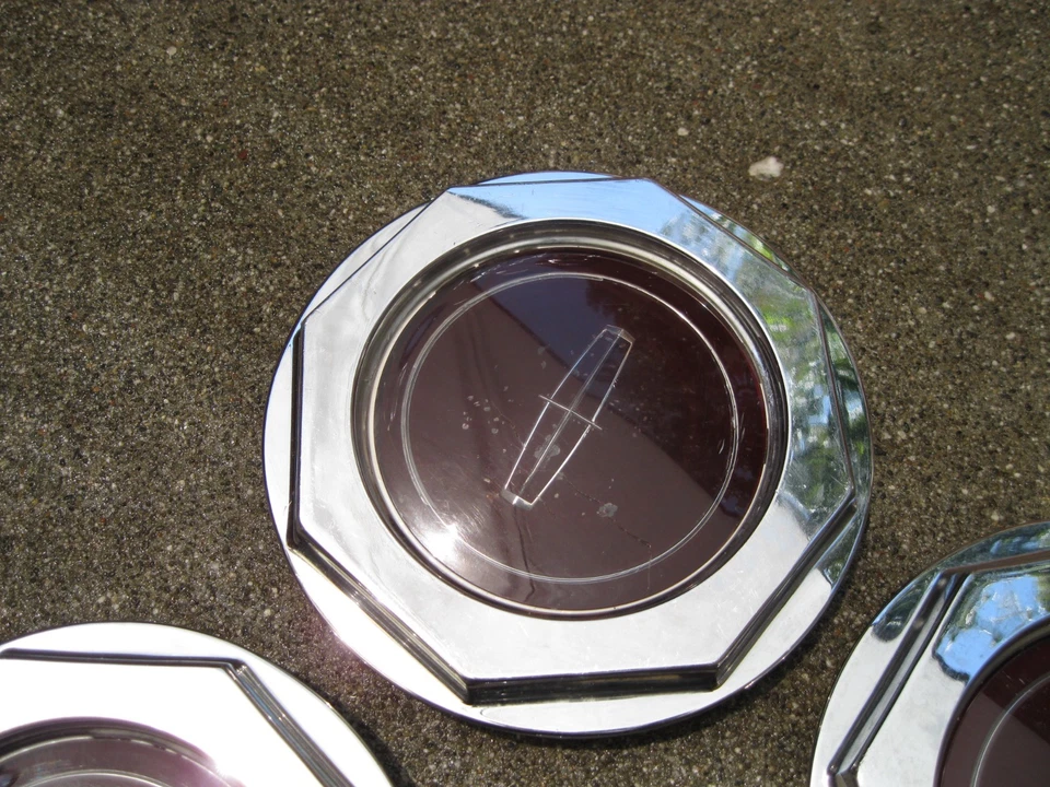 1984-1989 Lincoln Mark VII 7 / Continental OEM Wheel Center Cap Set of 4 - Imagem 2 de 4