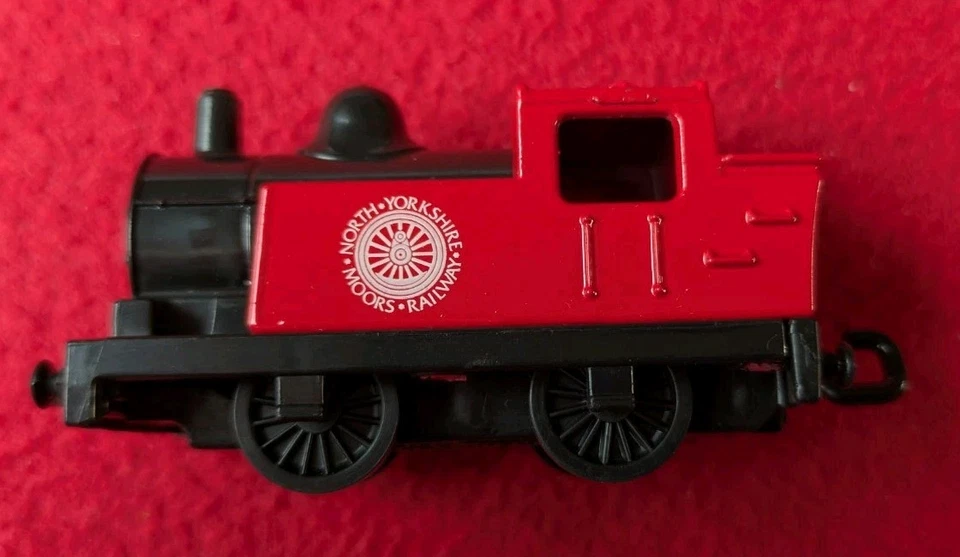 Matchbox North Yorkshire Moors Railway MB 43 Steam Locomotive Diecast Train Toy - Image 4 of 4