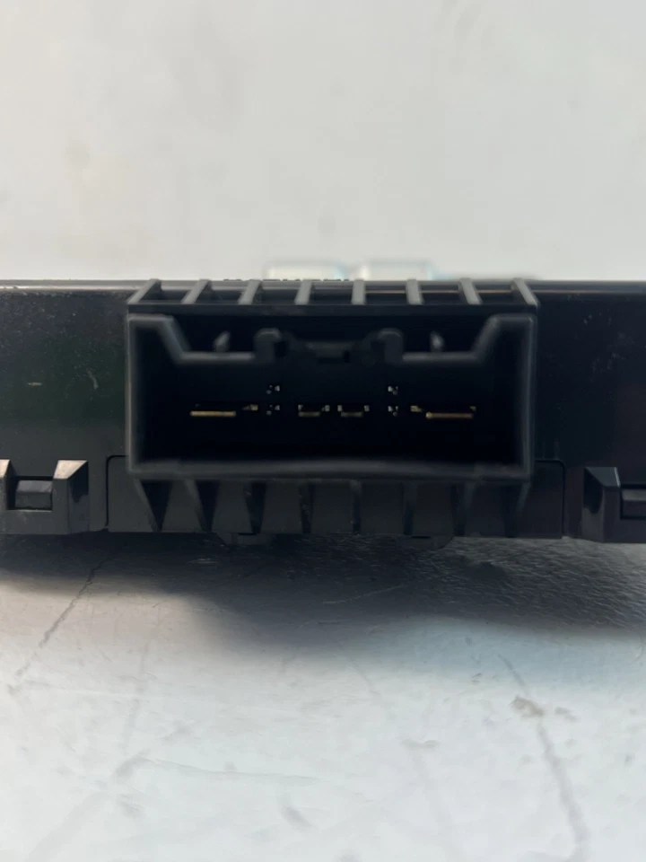 2020 KIA STINGER VOLTAGE INVERTER CONVERTER MODULE OEM 95310-J5000 - Image 3 of 4