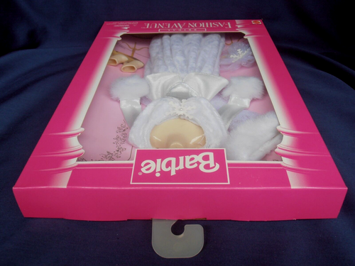 VINTAGE MATTEL 1996 FASHION AVENUE BARBIE OUTFIT COLLECTION - BRIDAL - Picture 15 of 24
