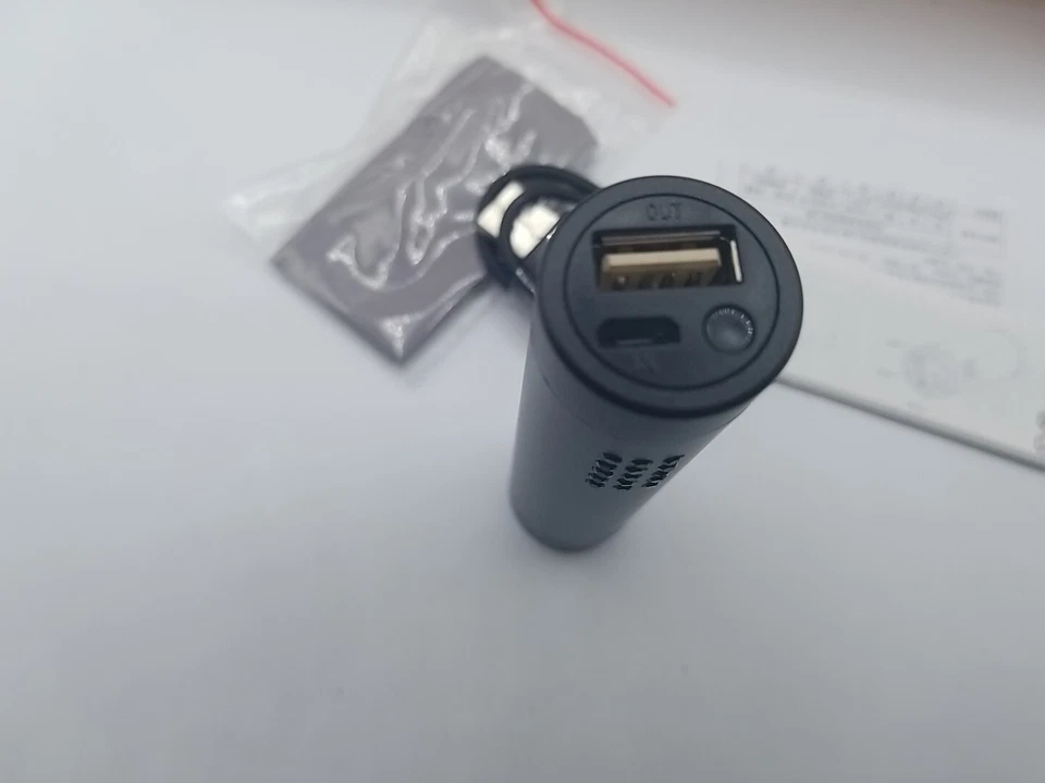 Cargador portátil de iones de litio banco de energía batería externa de cristal de Swarovski negro Foto 3 de 4