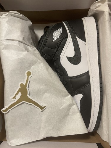 *New* [sz.6.5Y GS / 8 Wmns] Nike Air Jordan 1 Mid SE Panda Elephant FB9909-001 - Picture 7 of 8