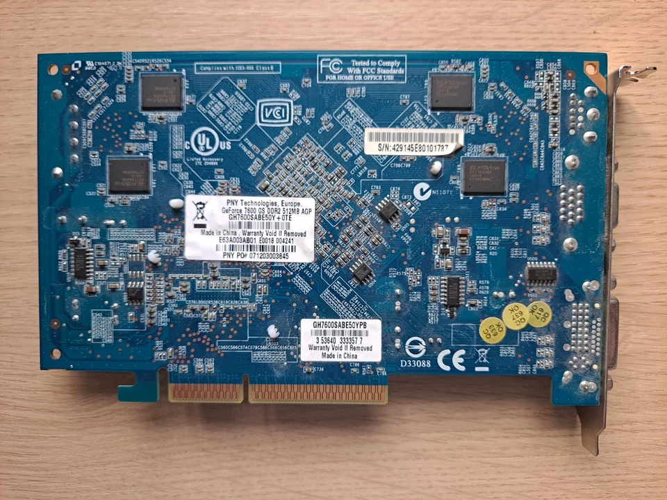 PNY GeForce 7600 GS 512MB AGP Graphics Card - Image 3 of 3