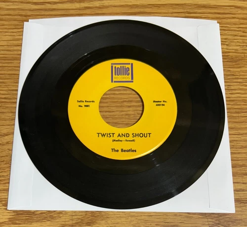 BEATLES 45 TWIST AND SHOUT TOLLIE 9001 PURPLE CLEAN! EXCELLENT