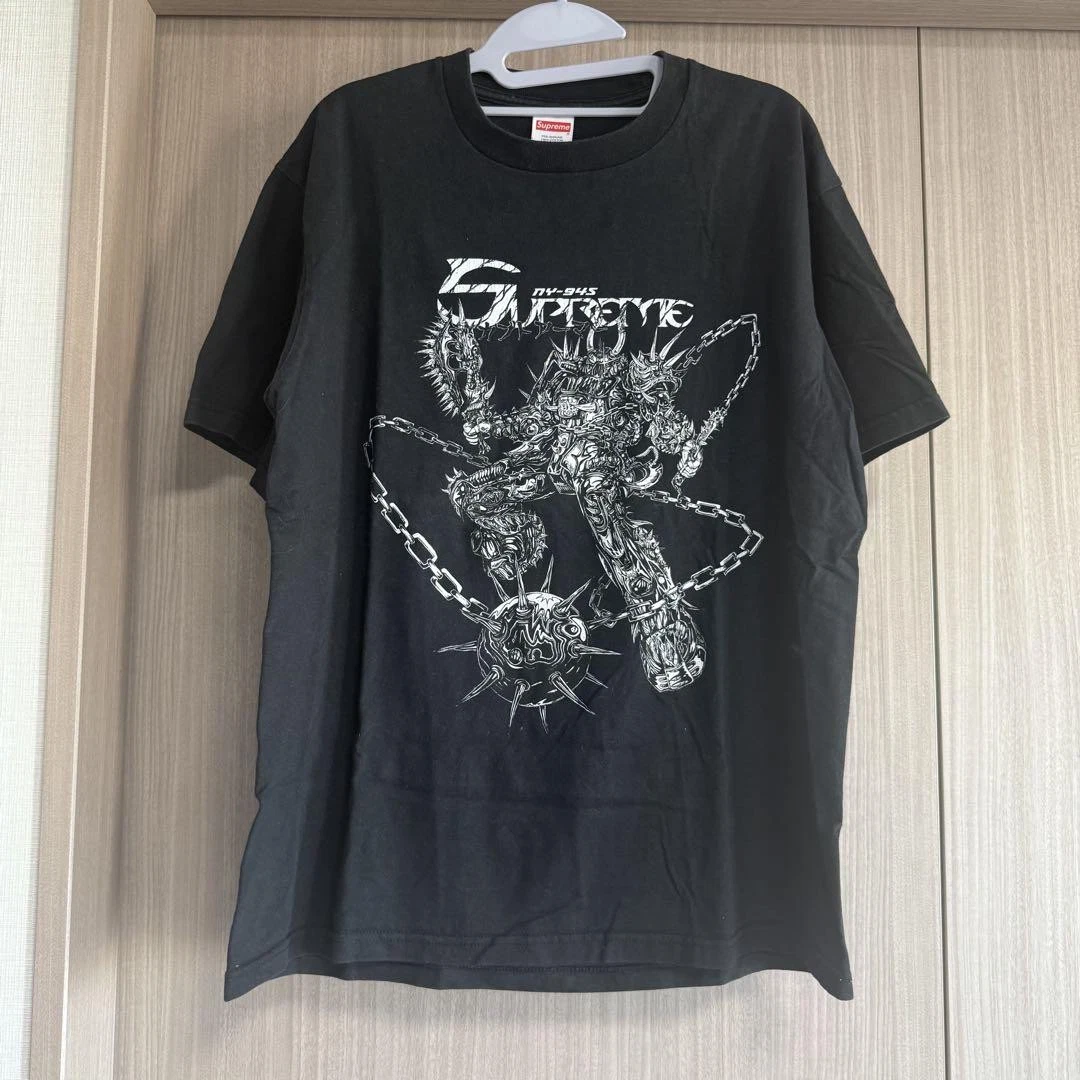 Supreme Homme M Spikes Tee Iconic Streetwear Rare Occasion Limitée Made in USA