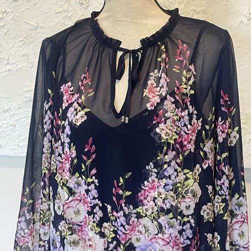 White House Black Market Long-Sleeve Smocked Waist Blouse Floral Sz L NWT - Picture 6 of 9