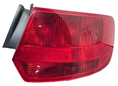 2006 Audi A3 OEM Right Hand Passenger Side Rear Tail Light Lamp 8P4945096D 07 08