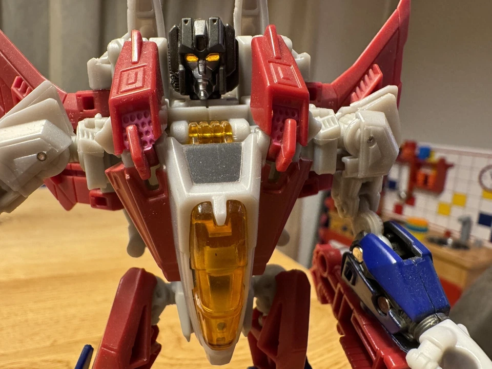 Transformers Fall of Cybertron STARSCREAM Deluxe Generations FOC - Immagine 2 di 4