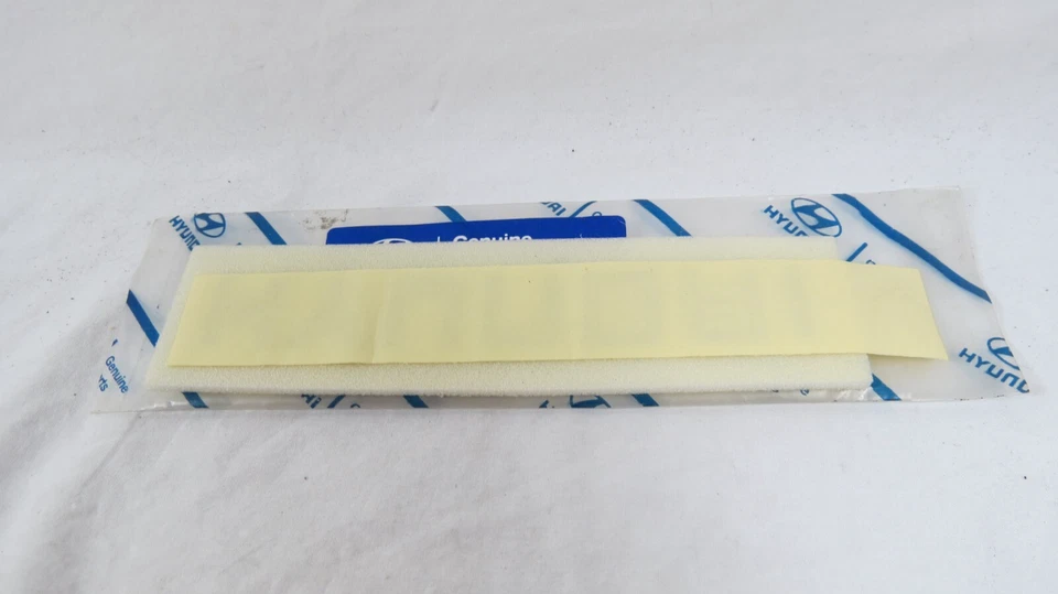 2006-2010 HYUNDAI AZERA SONATA EMBLEMA PARA PLACA DE IDENTIFICAÇÃO DE CRACHÁ DE PORTA-MALAS TRASEIRO FABRICANTE DE EQUIPAMENTO ORIGINAL - Imagem 3 de 3