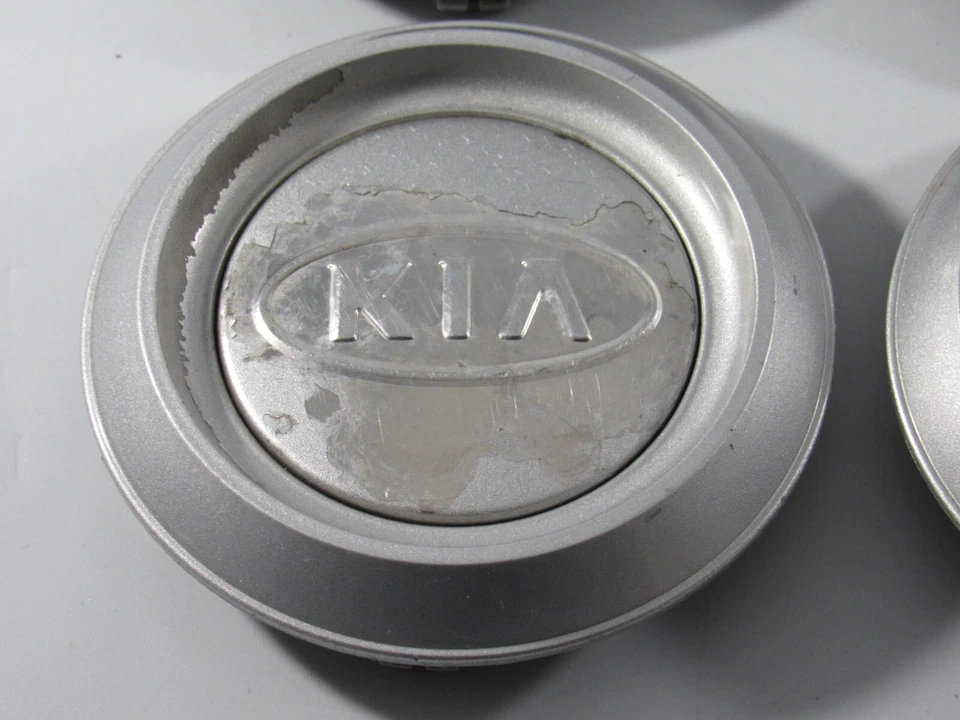 Set of 4 OEM 2003 2004 2005 2006-2007 KIA Sorento Wheel Center Cover Caps - Image 4 of 4