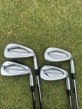 Mizuno JPX 900 Forged Iron Set (7-PW) S Flex -RH