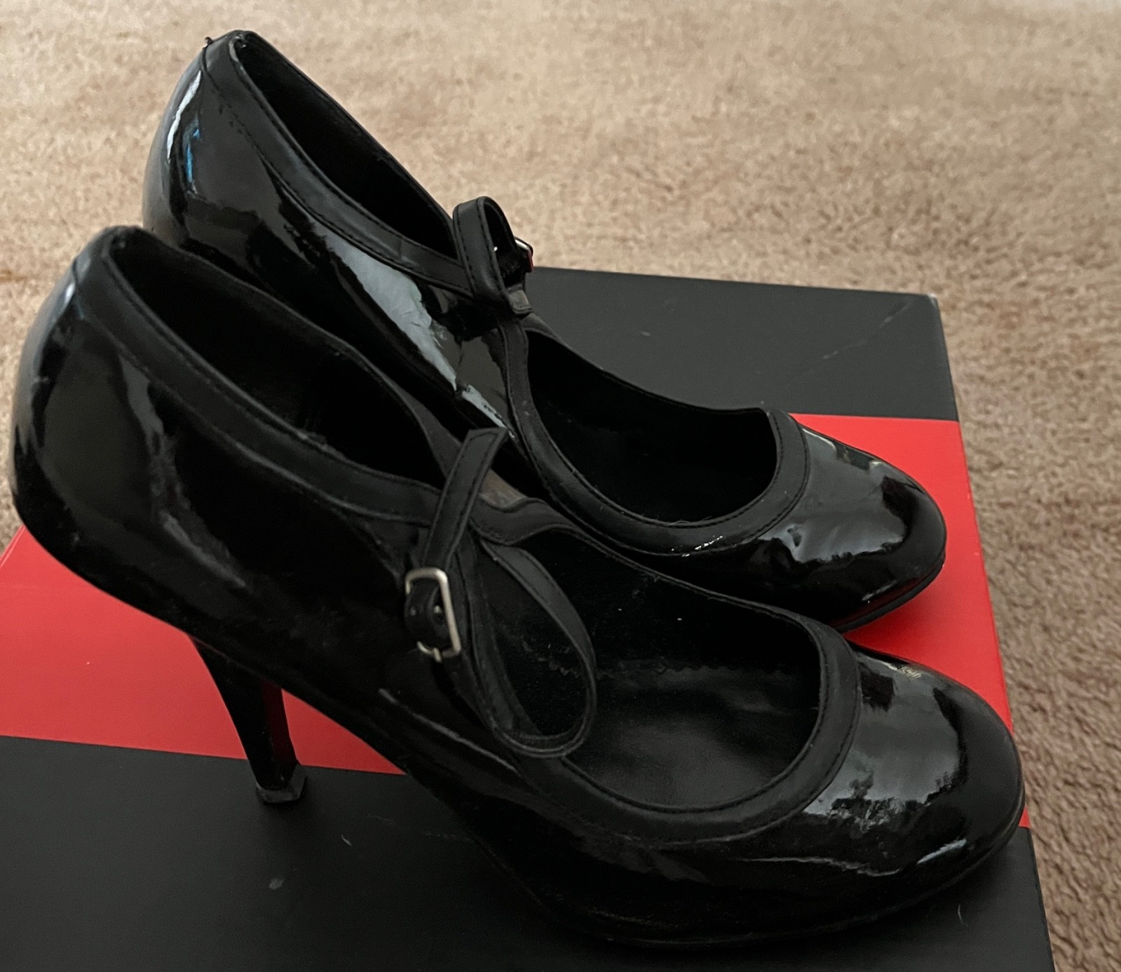 Charlotte Russe black patent leather Mary Jane high heel pumps Size 8