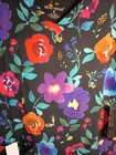 Black Bright Abstract Floral Scrub Top S  Heal Wear 3 Hem pockets Mark — photo 3