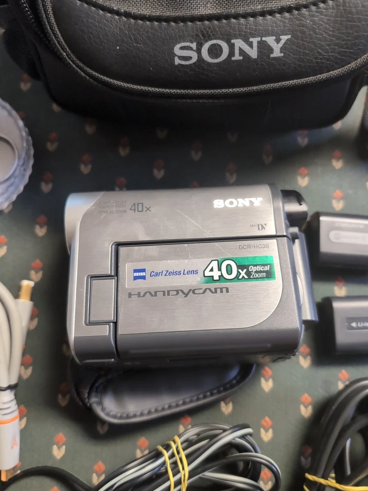 Sony DCR-HC38 MiniDV Camcorder 40x Zoom Works With Accessories, Tapes, Bag  - Image 2 of 4