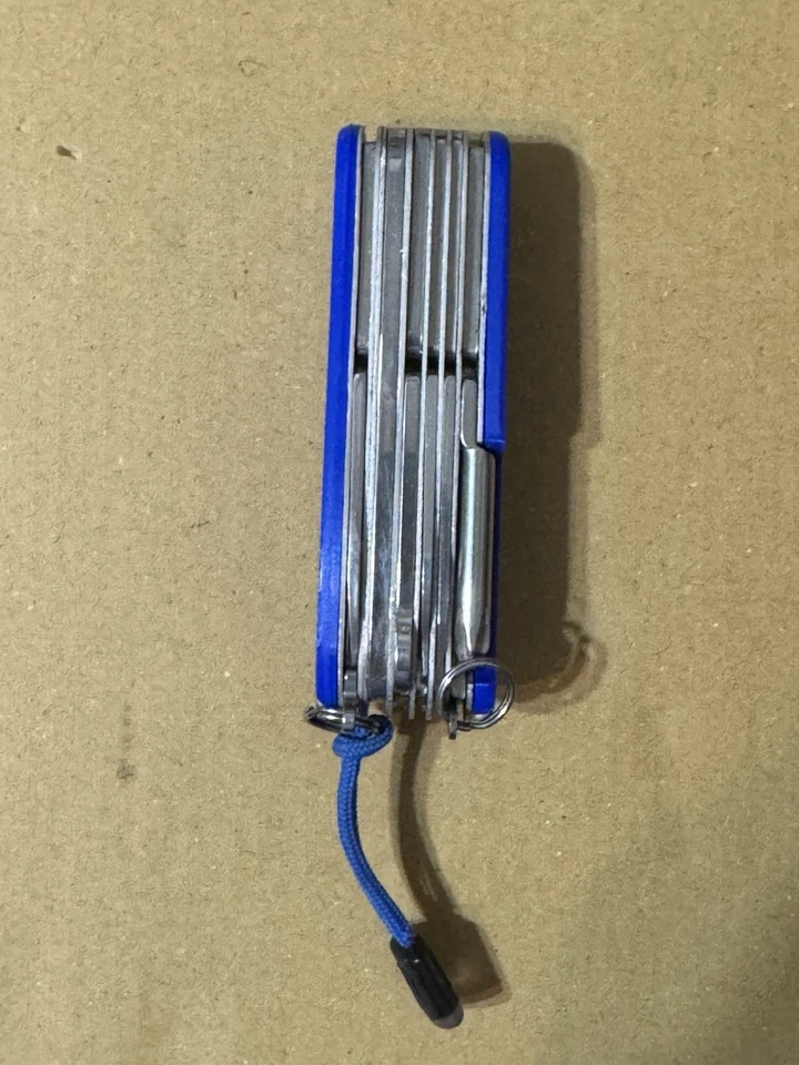 Victorinox 91mm Swiss Army Craftsman Knife - Image 4 of 4