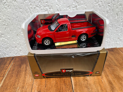 Burago gold collection 1/21 Ford SVT F150 lightning 1999 cod. 3305