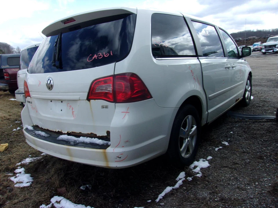 Used Third Seat SW/VAN fits: 2010 Volkswagen Routan  Grade C - Imagem 3 de 4