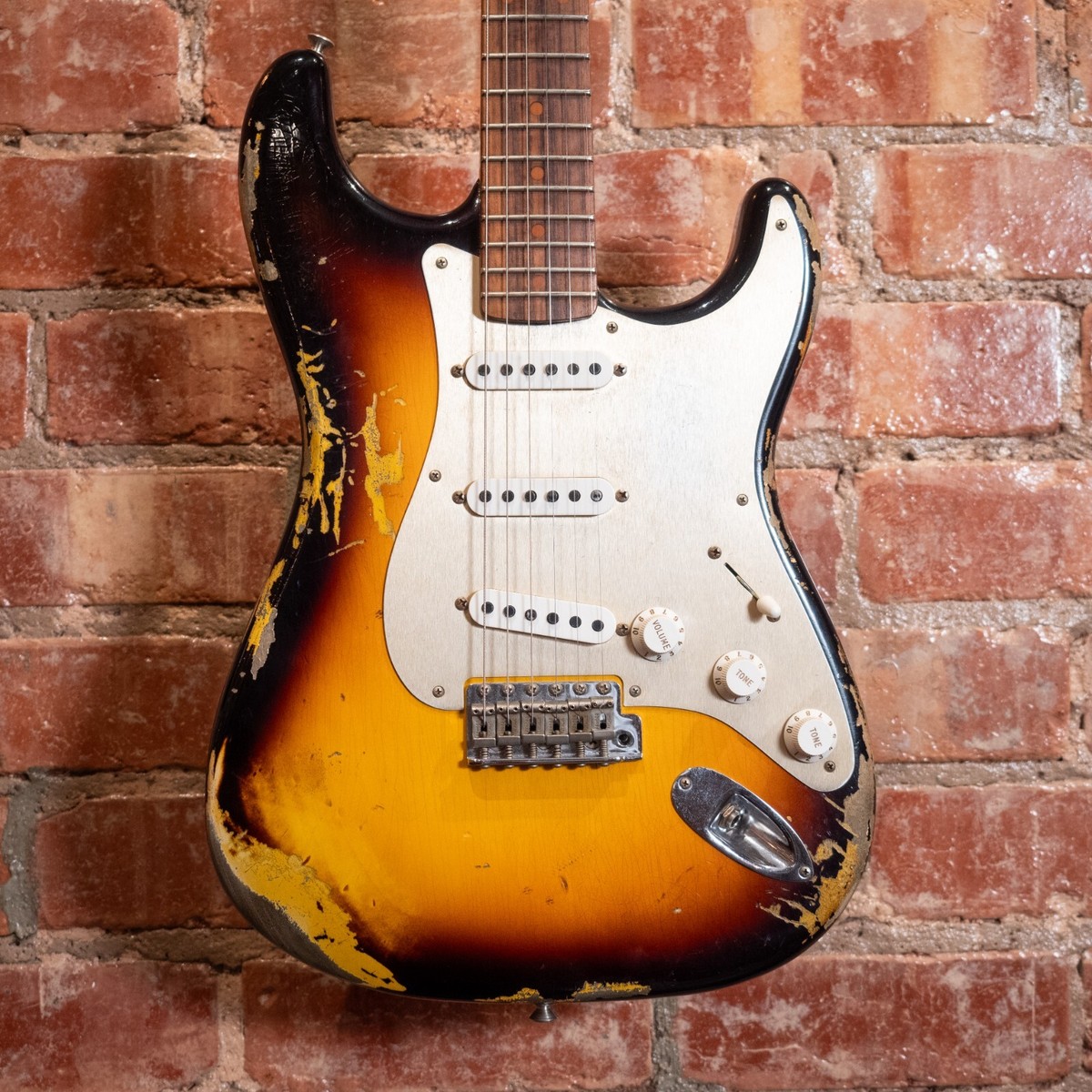 珍しい  Shop Custom Ed Ltd Fender 2017 59' Strat Relic Heavy ギター