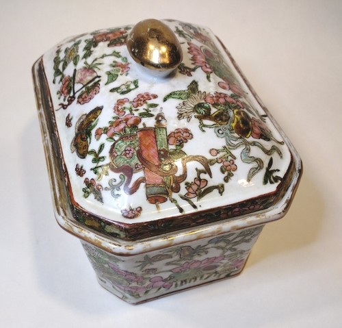 Vintage Chinese Porcelain Box w Lid Rectangular Painted Marked 7"x5.5"x4" - Picture 6 of 24