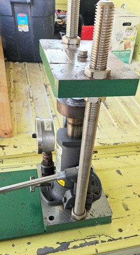 Carver 3392 Manual Lab Press / 4" Round Platen / 12 Ton 3912 Lab Press TESTED - Picture 6 of 8