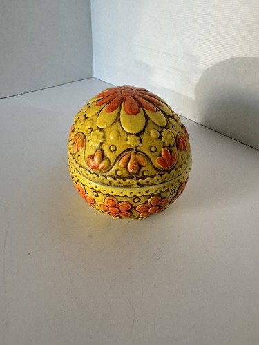 Vintage Mod 1970s Paper Mache Composite Easter Egg Box Bright Orange Yellow - Picture 3 of 8