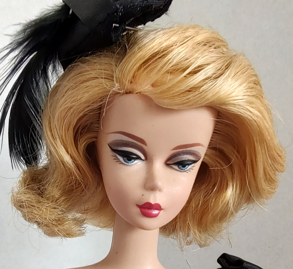 Barbie Silkstone OOAK Betty Mad Men - Avec Tenues Et Bagages - Mattel Indonésie