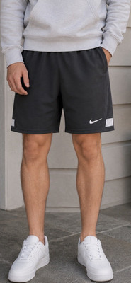 Nike Dri-FIT Herren Sportshorts Mesh elastischer Bund schwarz/weiß Gr. S