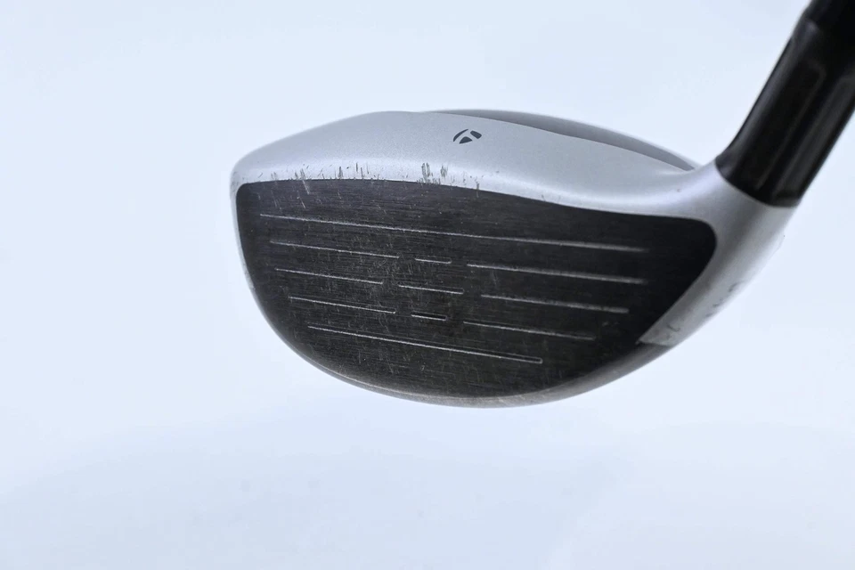 Taylormade M4 #3 Wood / 16.5 Degree / Regular Flex Fujikura Atmos Red 5 Shaft - Image 4 of 4