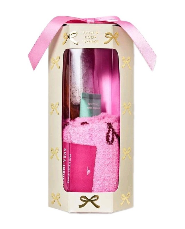 NEW Bath & Body Works FOOT ROUTINE MINI GIFT SET CREAM PUMICE SHEA INFUSED SOCKS