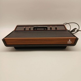 ATARI CX2600 VIDEO CONSOLE