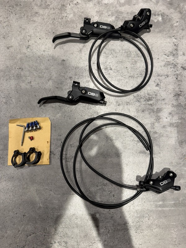 SRAM DB8 Brake set (Front and Rear) Brand New - new pads - FAST DISPATCH