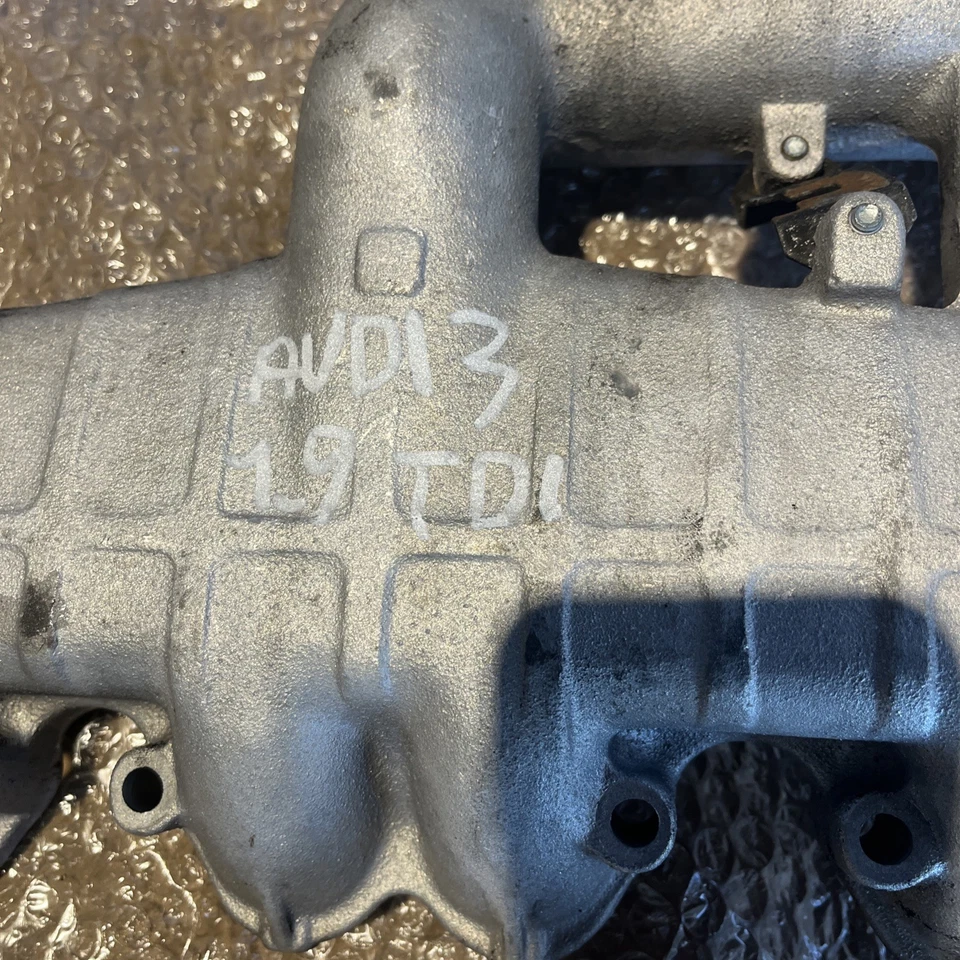 038129713J collettore aspirazione per AUDI A3 (8L) 1.9 TDI - Immagine 2 di 4