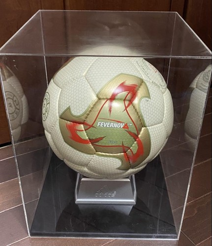 2002 FIFA World Cup Official Ball Adidas Fevernova Size 5 with Display Case