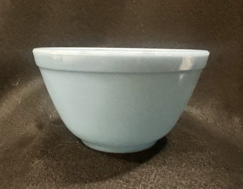 401 Pyrex Delphite Blue Bowl. Bluebell - Picture 3 of 4