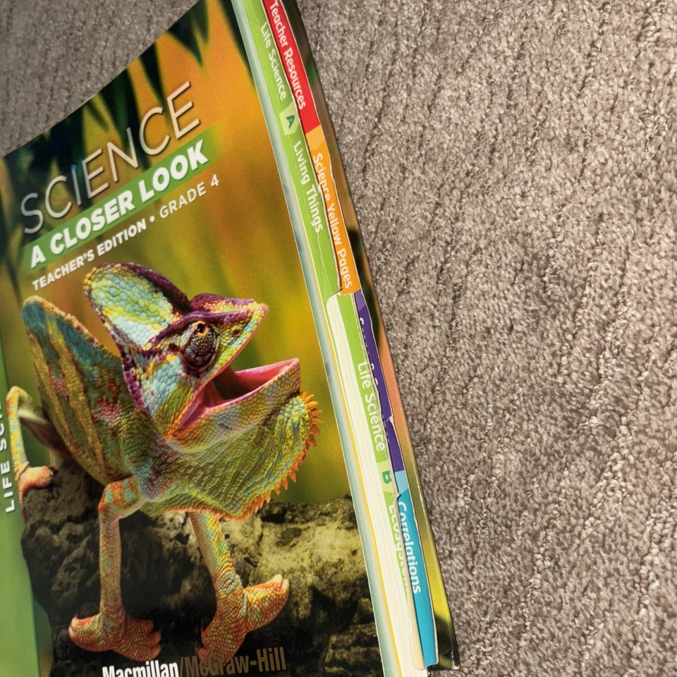 Science A Closer Look Life Science Grade 4 Teacher Edition 2011 - Image 3 of 4