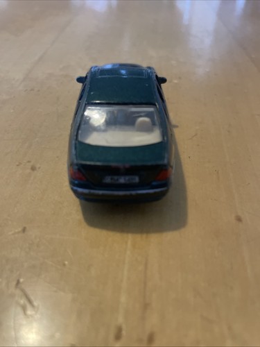REALTOY GREEN MERCEDES-BENZ C-CLASS 1:57 DIECAST CAR RARE LOOSE - Picture 3 of 6