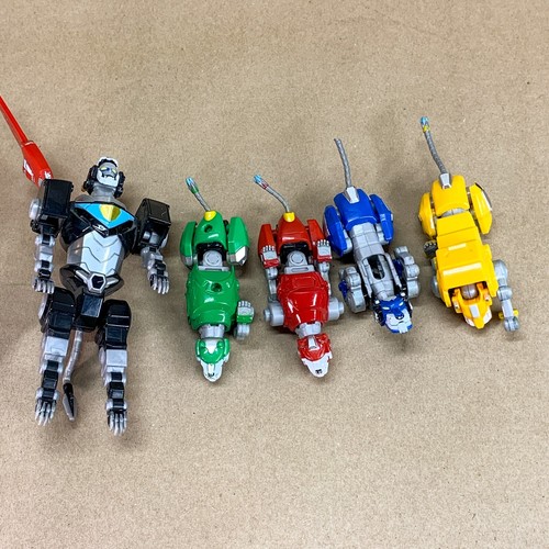 Voltron Legendary Defender Set of 5 Lion Transformers with Sword Playmates READ - Picture 9 of 15